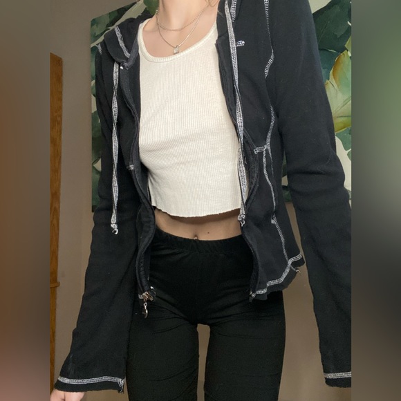 Cute vintage bebe sweater - Picture 5 of 10